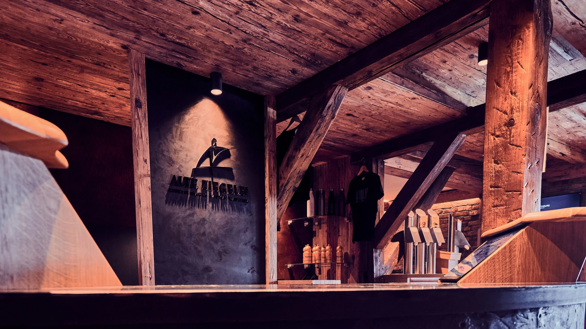 <p><a href="#">Kurssplan</a></p>