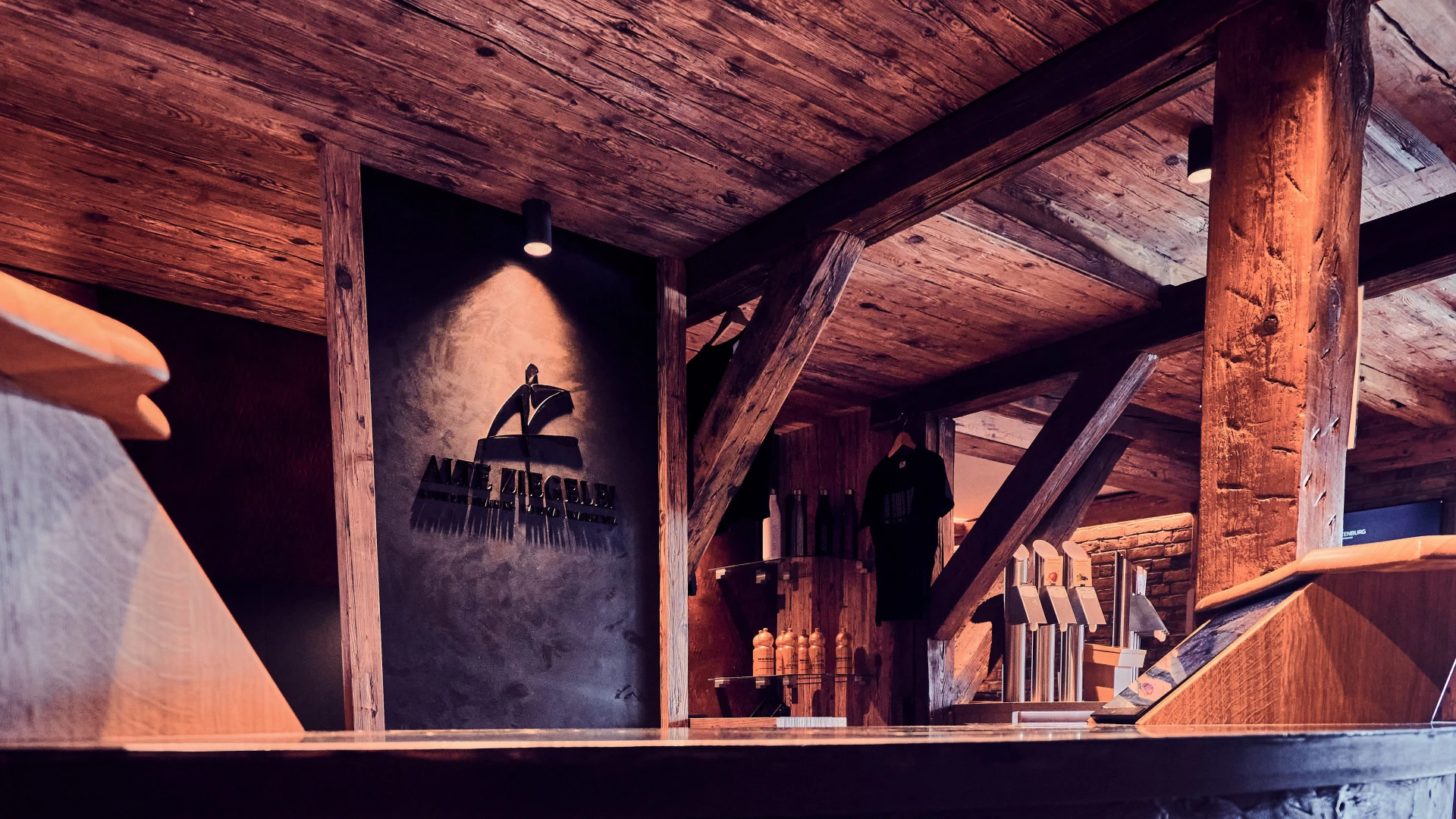 <p><a href="#">Kurssplan</a></p>