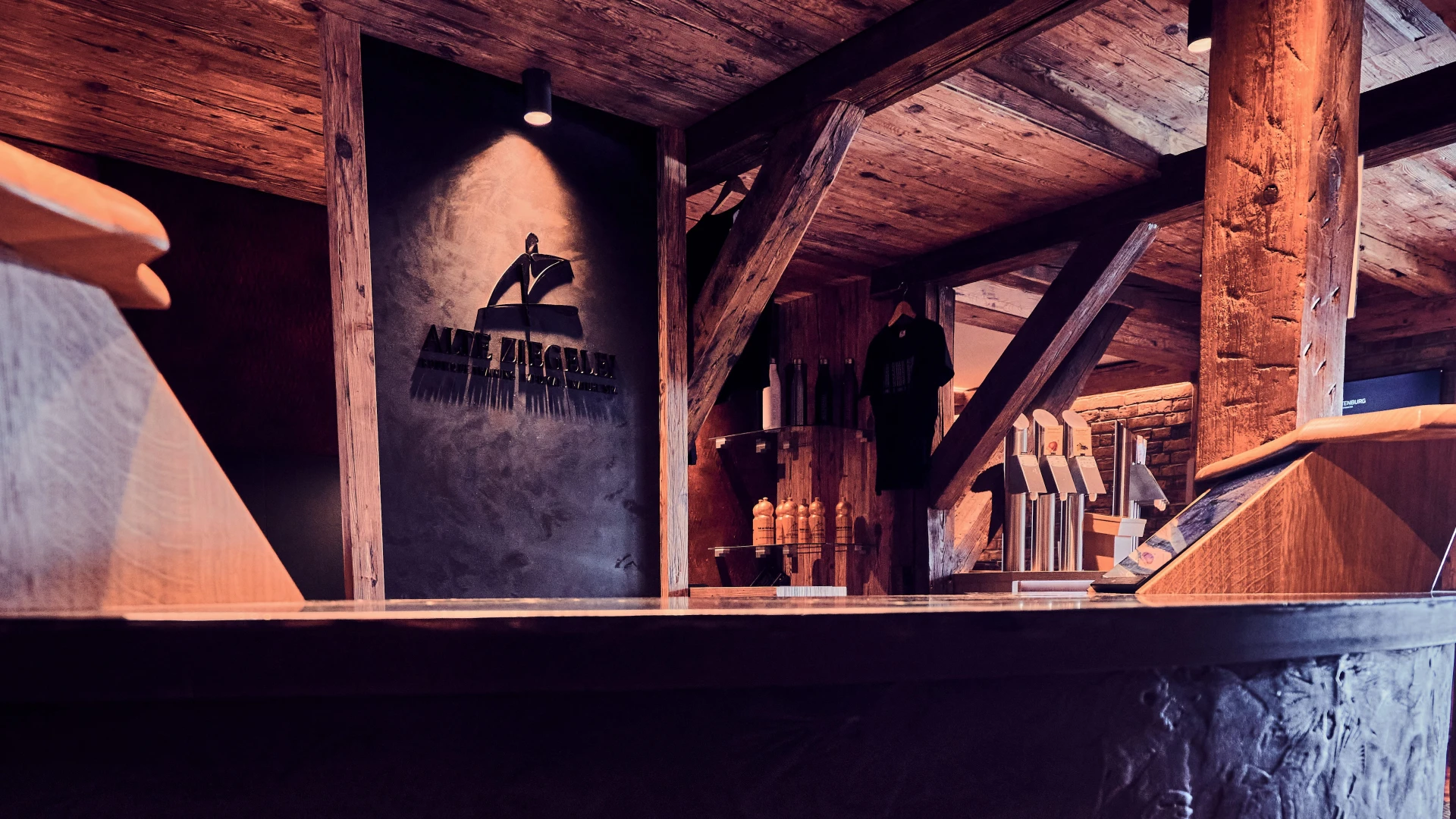 <p><a href="#">Kurssplan</a></p>